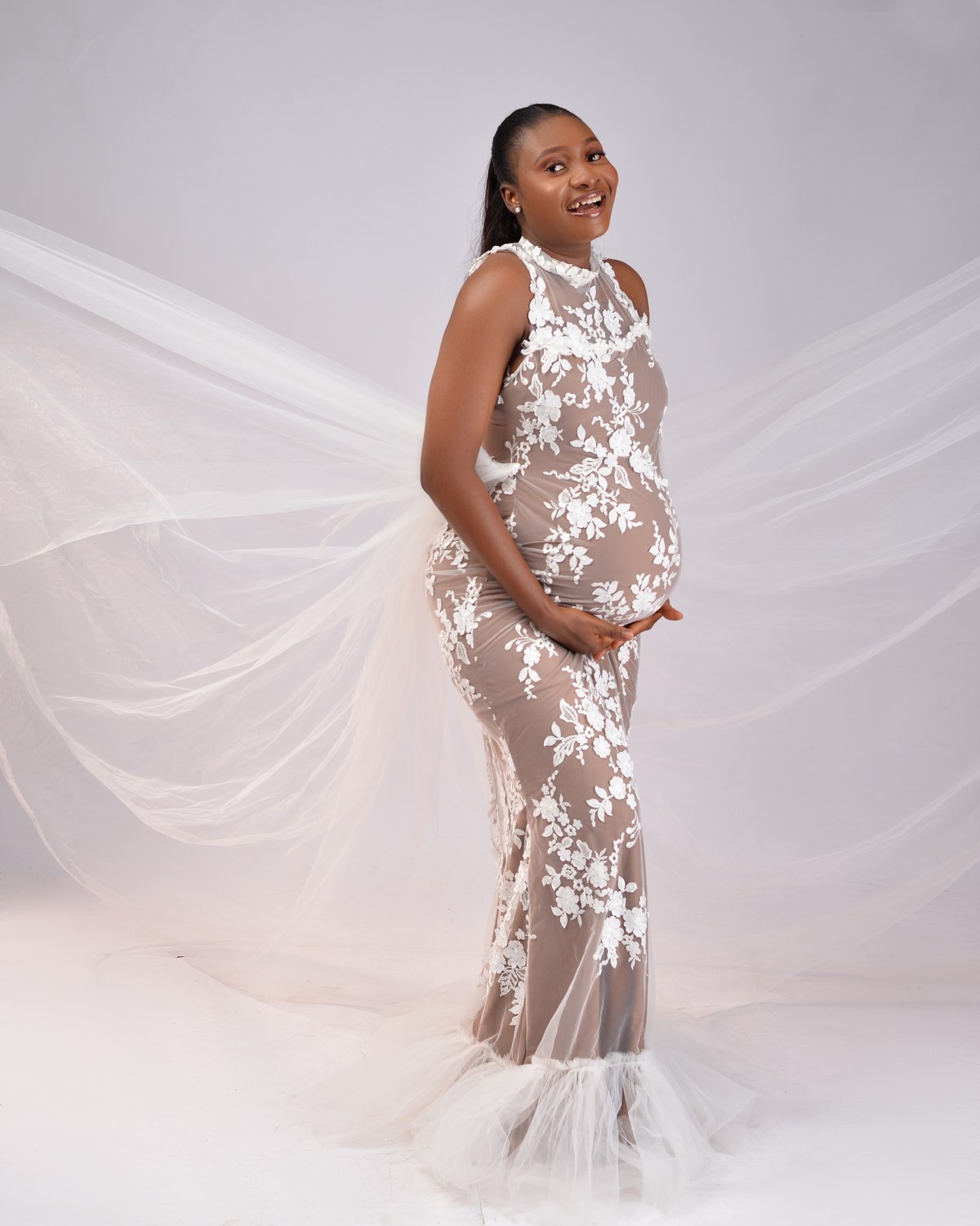Maternity portrait at Captures Studio Surulere