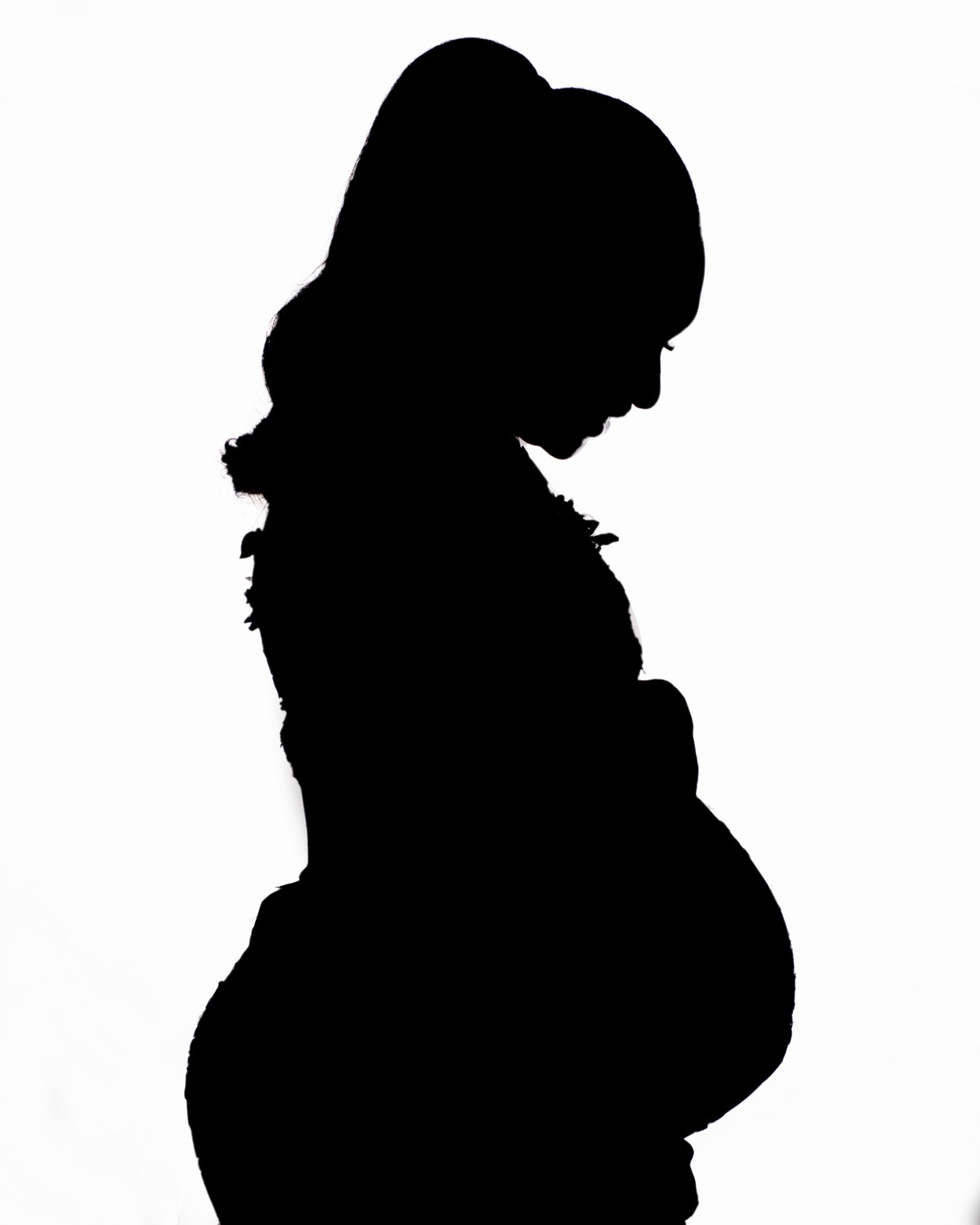 Maternity silhouette portrait at Captures Studio Surulere